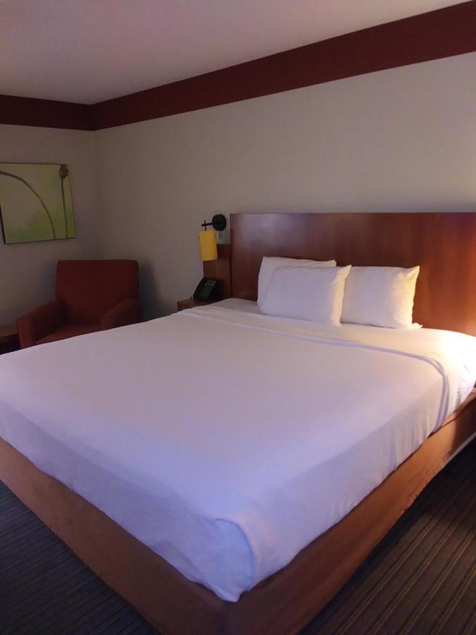 Travelodge By Wyndham Columbus State University Екстериор снимка
