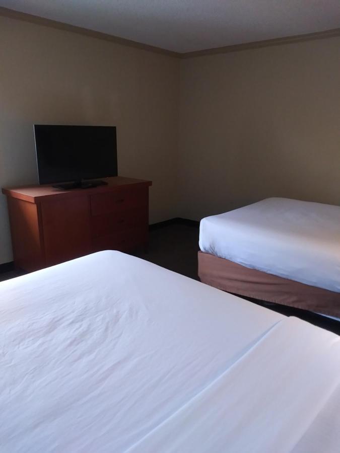 Travelodge By Wyndham Columbus State University Екстериор снимка