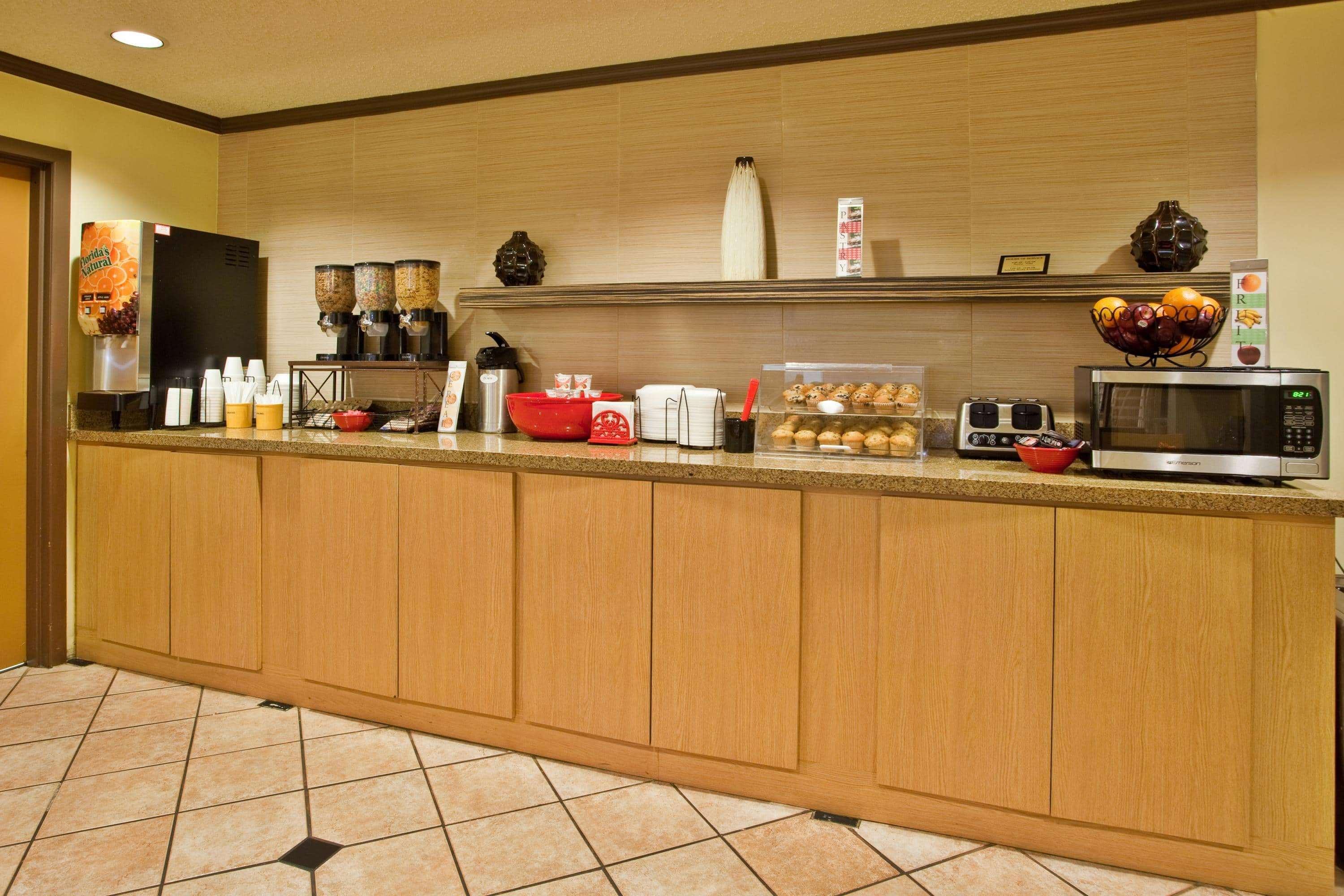 Travelodge By Wyndham Columbus State University Екстериор снимка